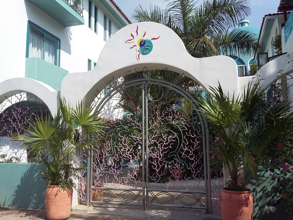 Delphinus Inn Санта-Крус-Хуатулко Экстерьер фото